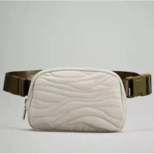 🆕🇨🇦 Lululemon Team Canada Olympic Everywhere Belt Bag Light Ivory Raw Linen